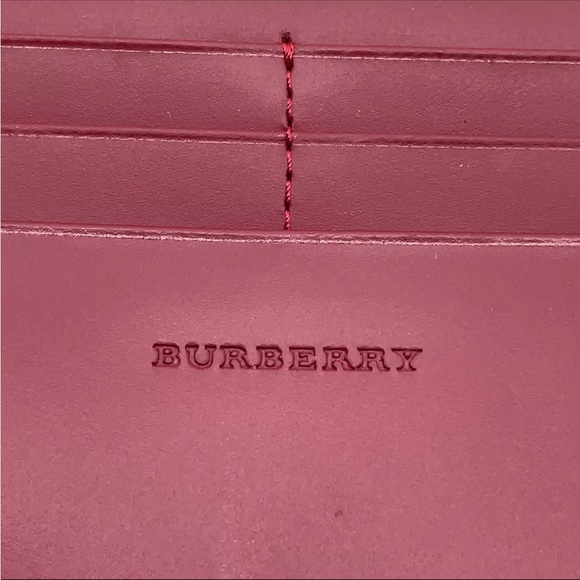 Authentic Burberry Red nova check Women's Wallet - Picture 13 of 13